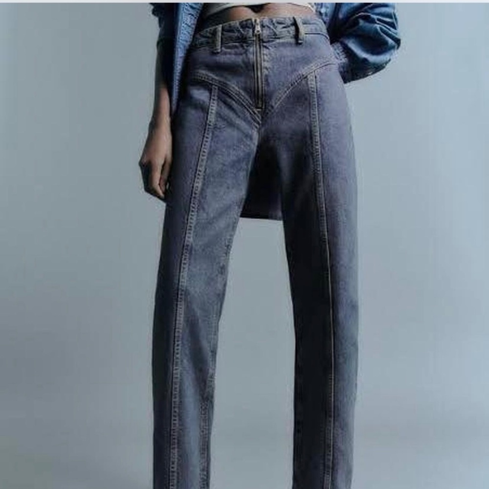 Zara blue high-waisted straight-leg jeans wIt’s zipper Size 4